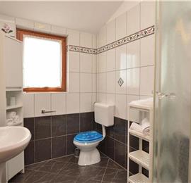 3 bedroom villa with pool near Poreč, sleeps 6